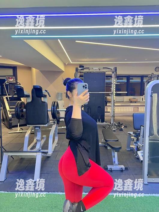 微密圈 - 120斤的小王同学的新私房图集：红色蝴蝶结带给你一秒变身的魔力！
