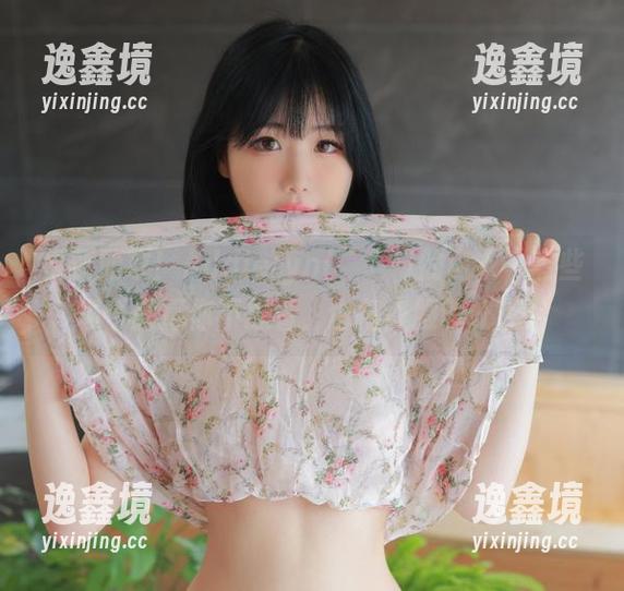 更新助攻！Addielyn(에디린)的内衣，有些场合就算你不想看，也得佩服设计感。