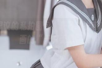 不可思议的私拍图包，夏日睡衣和喵糖映画的“天真无邪”