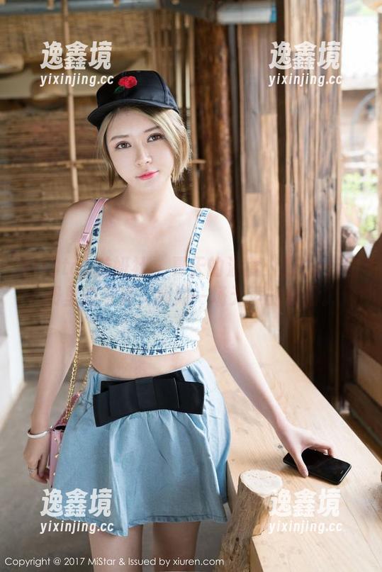 MiStar魅妍社 - 夏天的温度：丽Yovi图册里的写真，宛如一场无声的欢闹。