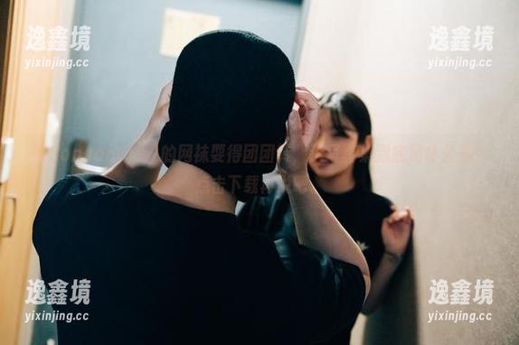 被Sonson(손손)的网袜耍得团团转，这写真集到底是什么鬼？点击下载再说吧。
