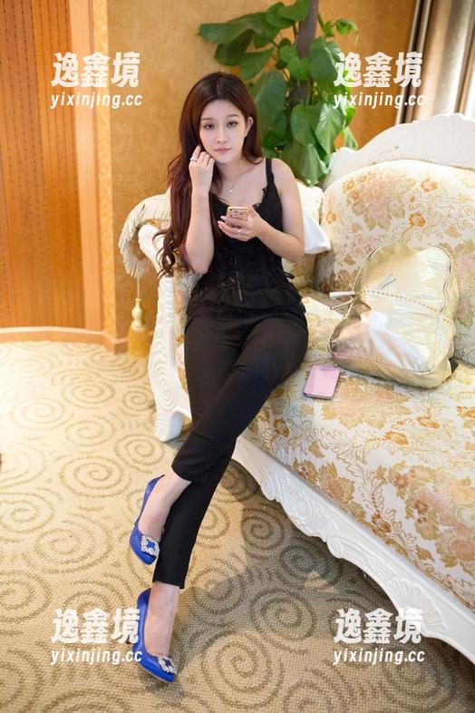 TuiGirl推女郎 - 不想被淹没在办公室的你，赶快下载王馨瑶的职业装，免费哦！