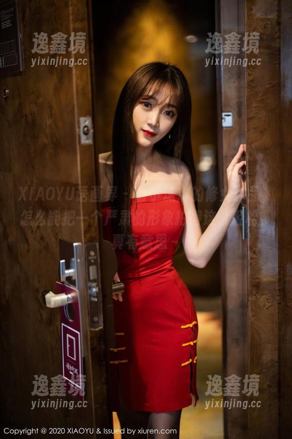 XIAOYU语画界 - 看小沫琳的修女作品，怎么能把一个严肃的形象拍得这么轻松，真有意思～