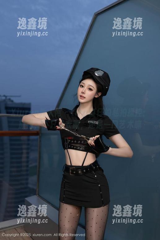 Xiuren秀人网 - tina甜仔的私拍操控：旗袍，不只是衣服，还是一门艺术嘛