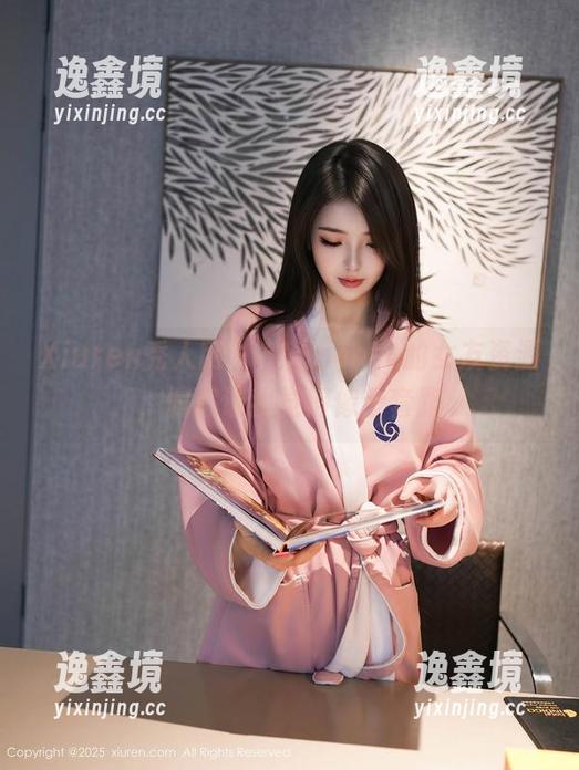 Xiuren秀人网 - 芝芝booty的女友资源，偏偏让我觉得像个套路