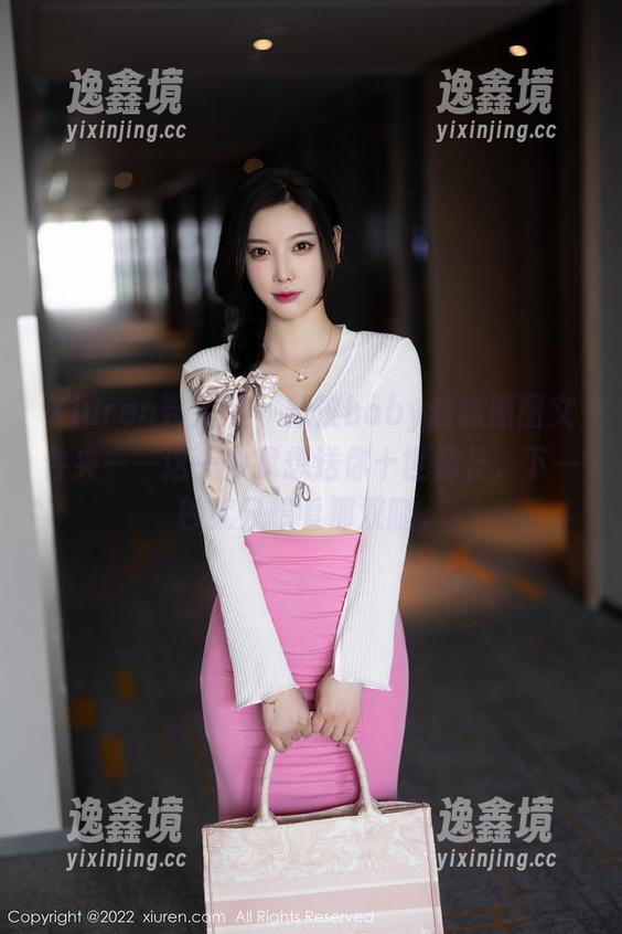 Xiuren秀人网 - 颖仪baby丝袜原图文件夹——这一秒我想送你十世情长，下一秒就只想看那双腿。