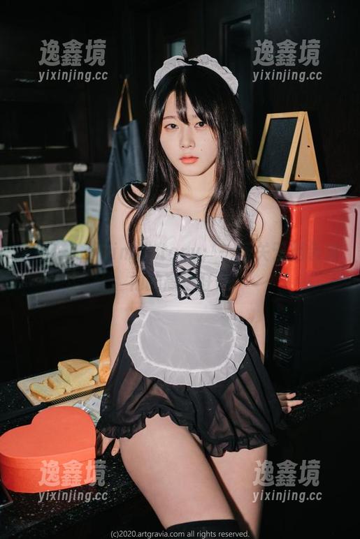 Zia(지아)Bimilstory：一场关于黑色旗袍的高清狂想