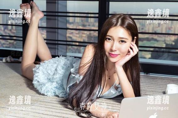 克拉女神 - 这是大阳的新短裤资源？不说你可能根本不知道她居然这样混搭。