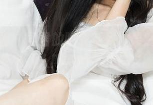 克拉女神 - 孟君的睡衣系列，果然无圣光，图集中让人期待的不只是衣服啊。