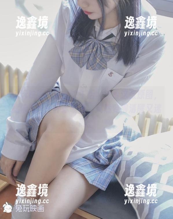 兔玩映画 兔玩映画,慵懒的午后。观看这张原图,就像喝了一杯冰咖啡,突然变得清醒又迷离。