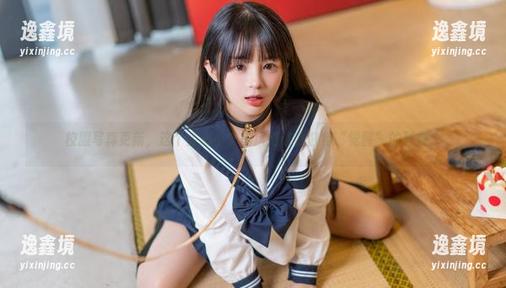 校服写真更新，这个失眠小宁的风格让我静待“觉醒”的时刻。