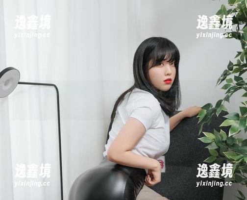 破洞牛仔裤与宋哈娜(송하나)的宅家秘籍：私拍获奖作品