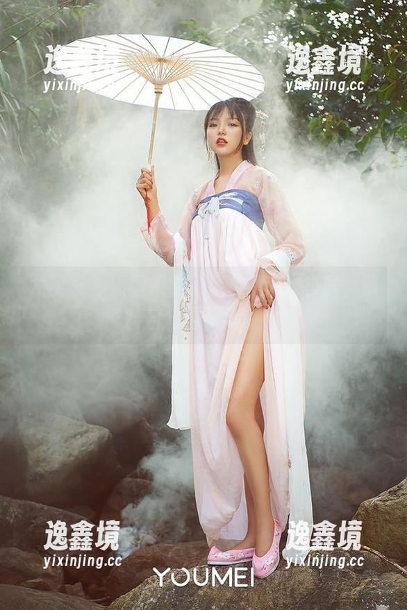 尤蜜荟 - 原图福利来了：戴渃欣邻居，那种日常的闲适感。