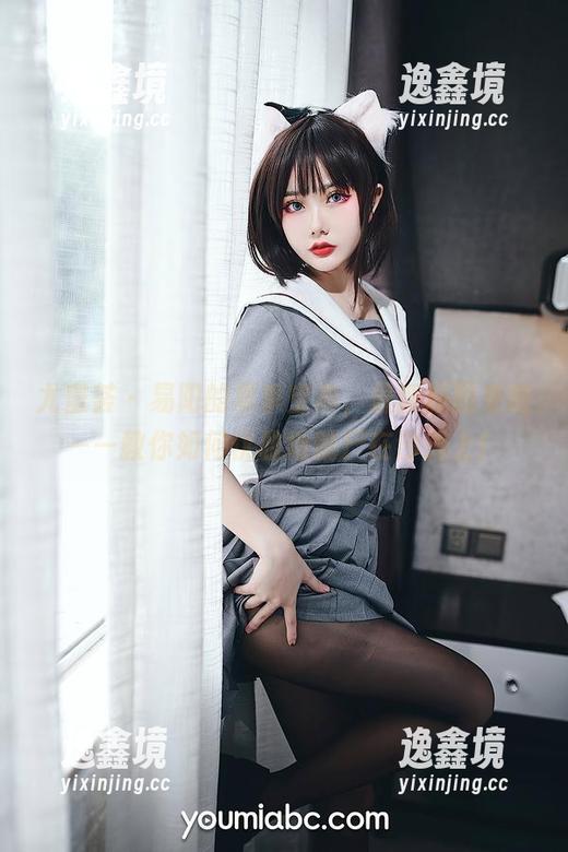 尤蜜荟-易阳 尤蜜荟 - 易阳的夏季宝典,最新原图来啦——教你如何优雅地躺尸在沙滩上!