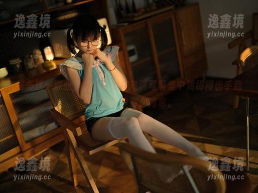 幼水铃衣 秘书这一职业,幼水铃衣在高清写真集中演绎得出乎意料,果然没那么简单。
