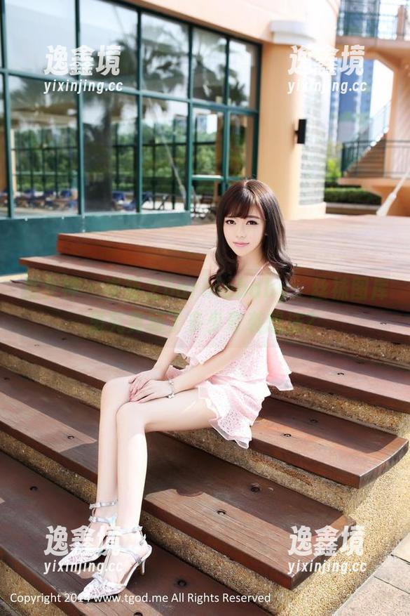推女神 - 岑苑之barbiebaby：丝袜图库里究竟藏了多少奇袭想法？