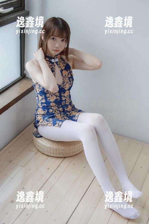 森萝财团 - “吸吸”的百褶裙和双马尾在线发货，图片里满满都是萌化你的元素！