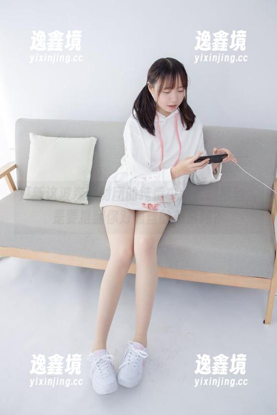 更新这波森萝财团的纯情少女性感黑丝，是要推翻你对黑丝的想象吗？