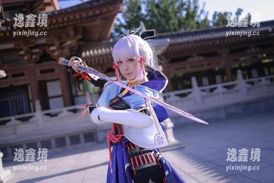 水淼aqua咬定九条裟罗，图库里躲的真深；下载这张心灵鸡汤还是浪费钱？