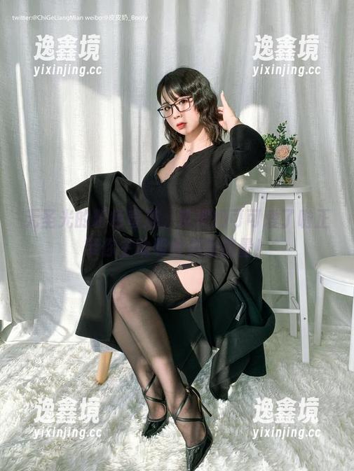 无圣光的粉色奇迹，皮皮奶可可爱了啦正带你主动吸收美图能量！