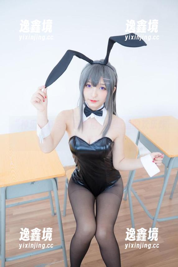 “神乐坂真冬”运动后，壁纸里的欢乐炸裂成光辉！