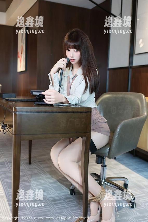 秀人网 - Lovely璐璐的圣诞，全套写真，一幅幅竟恍若“圣诞小精灵”也要用来做广告？