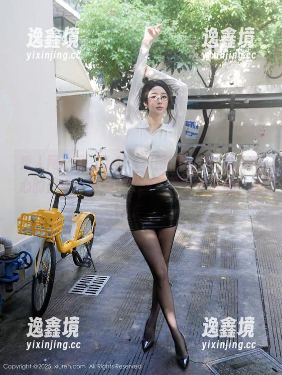 秀人网 - 雨儿1494和服的图片，发自内心的疑问，这她真的要用这身出去吗？太好看了！