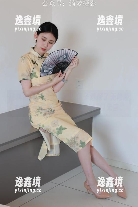 绮梦摄影 - 阴差阳错？团子选择了无修版本分享的套图，真实得让人哑口无言。