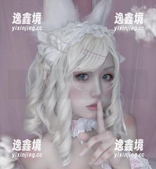 分享一下芊川一笑MNK的双马尾，光是这姿势就让我想起了小时候的幼稚。