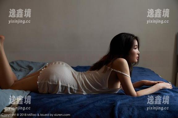 蜜桃社 - 初月的网袜摄影合集-每张都让我思考什么叫时尚。