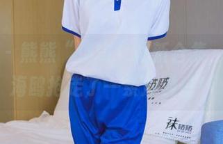 袜啵啵 - 熊熊“海边”最新合集，差点被海鸥抢走了一条沙滩裤！
