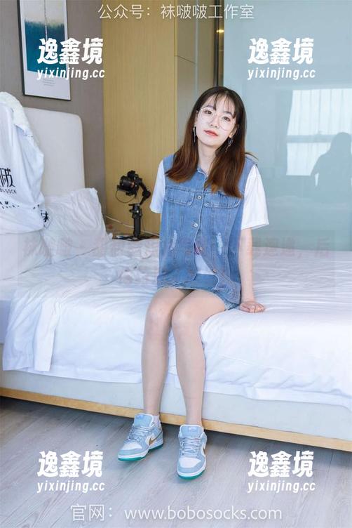 袜啵啵 - 甜甜圈短裙写真，下载速递，后悔药没了的说！