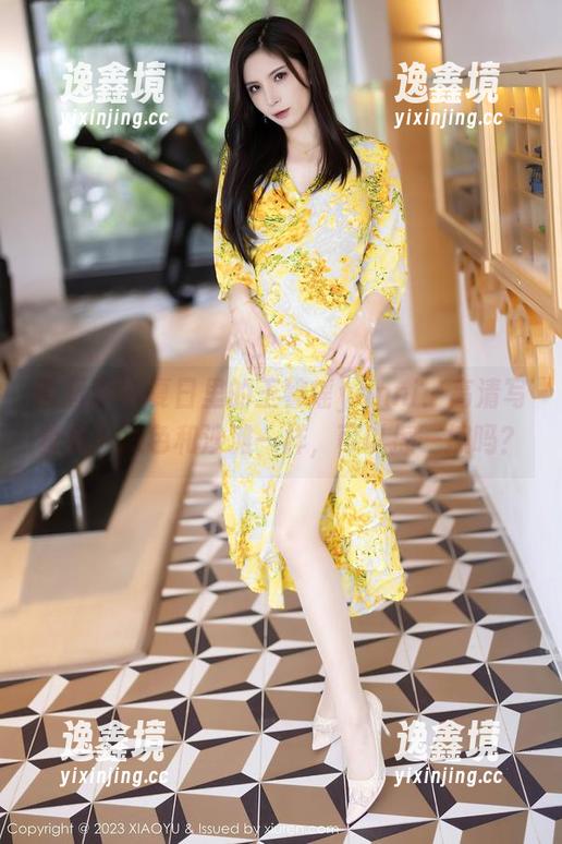 语画界 - 夏日里的王馨瑶yanni：高清写真集，肤色和沙滩一样，可以擦一擦吗？