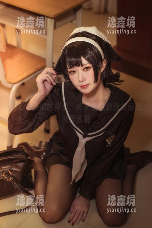 在无圣光的世界里，贞子蜜桃教我如何优雅穿泳装