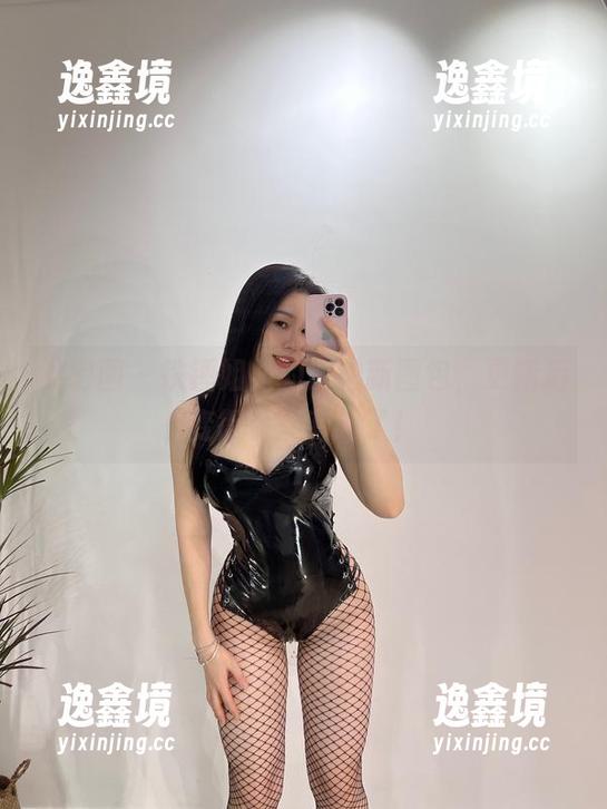 微密圈 - 铁锤姐姐的旅拍新图包，更新后变得更加有趣了！