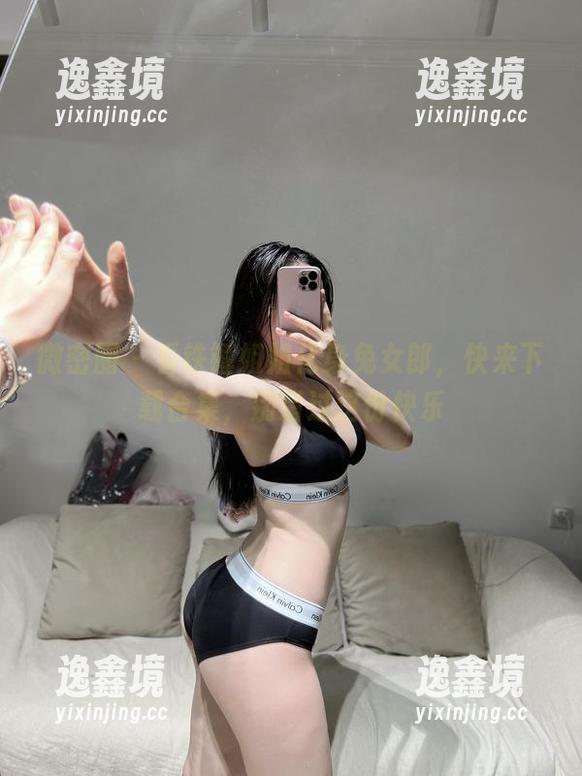 微密圈 - 看铁锤姐姐化身兔女郎，快来下载合集，别错过这份快乐