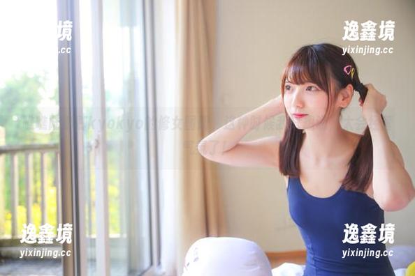 瞧瞧陆卿卿kyokyo的修女图册，这种时候我只想说，太会经营气氛了！