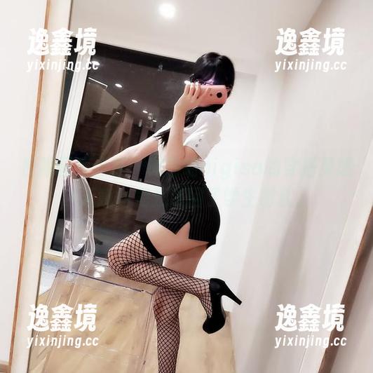 魔物喵nigisa 校服图库分享:魔物喵nigisa的穿搭灵感,无意间把我带回了学生时代。